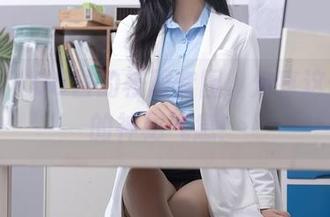 秀人网 – UU酱的校服套图，分享这份青春的神秘气息！
