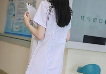 秀人网 – 乔娜娜长腿套图更新中,腿长真是个谜题啊!