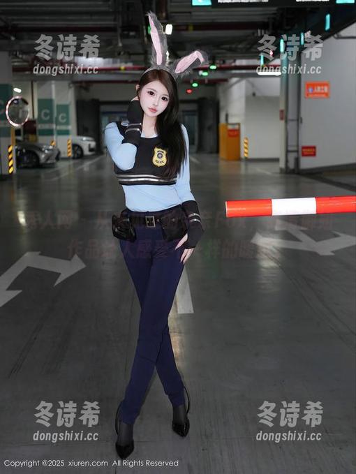 秀人网-奈奈Fox 秀人网 - 从未见过的奈奈Fox,高清御姐作品让人感受不一样的暖意。