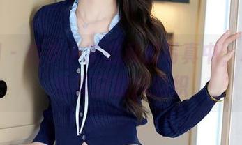 秀人网 – 在岁小岁的私房写真中，水手服与夏日微风交织