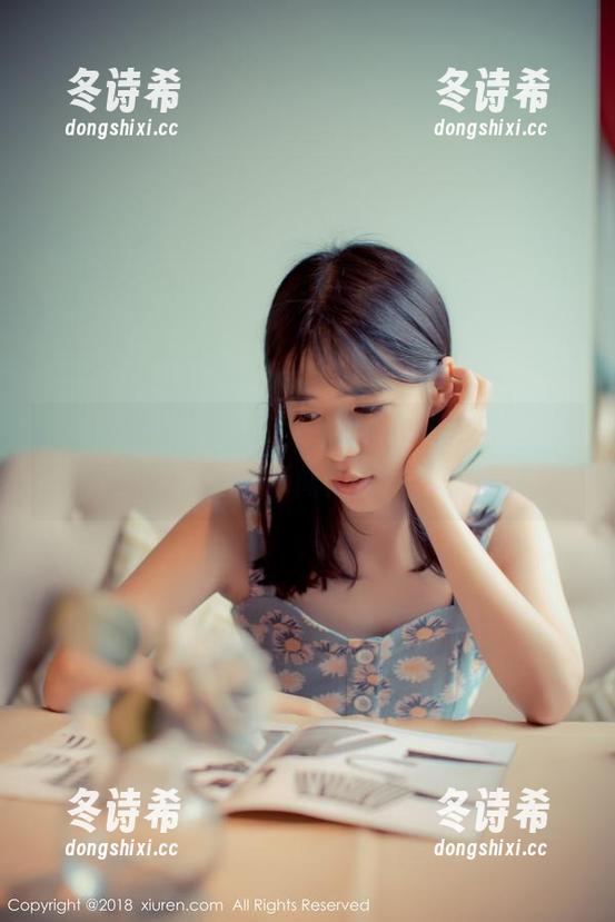 秀人网 - 找出“晗大大Via”眼镜秀中的那些尴尬瞬间：图片合集
