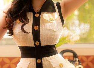 秀人网 – 轻松翻阅杨晨晨的性感红裙高清图册，心跳加速中。
