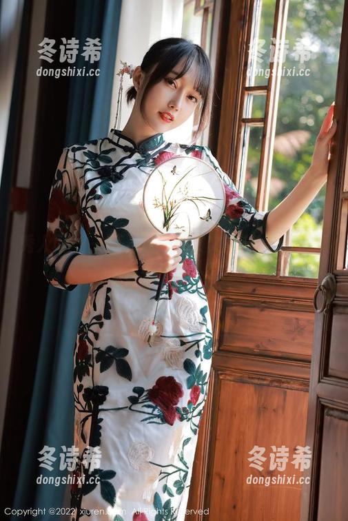 秀人网-林文文 秀人网 - 一秒入戏!林文文的JK高清写真,照片美得让人窒息!