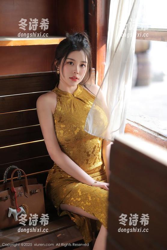 秀人网 - 看这里！瑶瑶baby私房护士图包，清新又自然