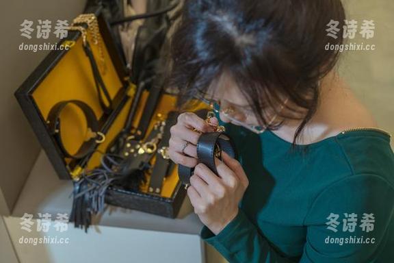 秋和柯基 秋和柯基的嗜血印图包精选,光线中那些小秘密,偷偷分享!
