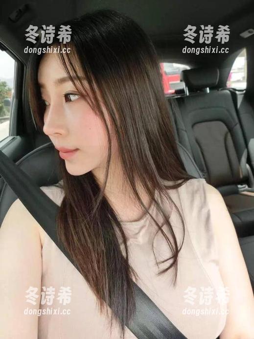 紫色哒豚豚 微密圈 - 紫色哒豚豚全套写真:棉袜背后的故事,真是个迷!