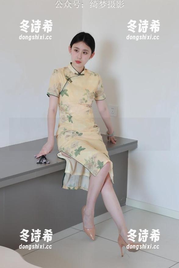 绮梦摄影 - 黑白的露露：这组写真合集我一次看了五遍还不够