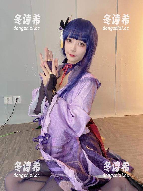 羊小雪juvia 微密圈 - 羊小雪juvia私拍:连体衣瞬间,藏不住的优雅与调皮