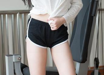 花漾show – 小海臀Rena的和服全套下载：你敢点开吗？