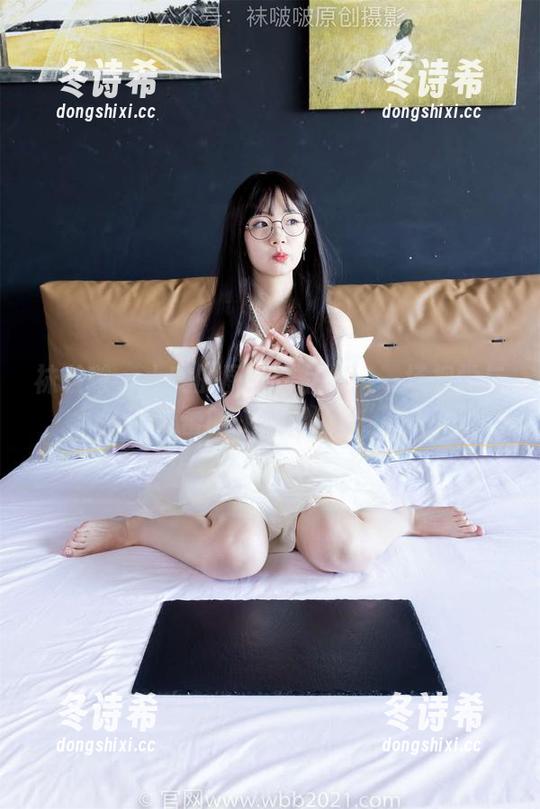 袜啵啵-小安 袜啵啵 - 小安的厨娘作品集:一场视觉与味蕾的“放肆狂欢”