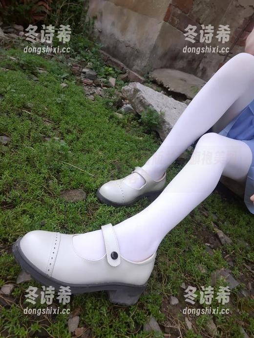 这也太好看了吧！西尔酱版兰草旗袍美图图包不容错过