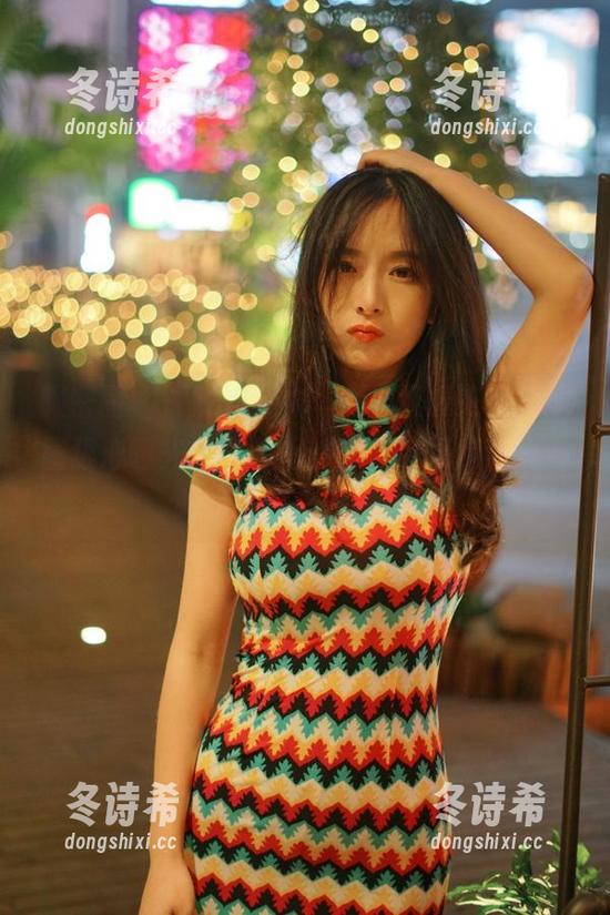 微密圈 - “辣妈女神”婚纱风暴来袭，原图狠心曝光，图包里的每一张都是让人心跳加速的浪漫瞬间。