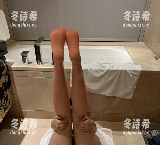 迷人的五姨太 微密圈 - 迷人的五姨太的护士写真集,原图点燃无数幻想,真的太迷人了。