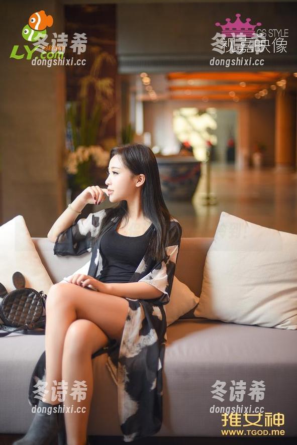 青豆客 - 你见过程彤颜的纯白图集吗？喝口水再分享，保证你不会被冷到！