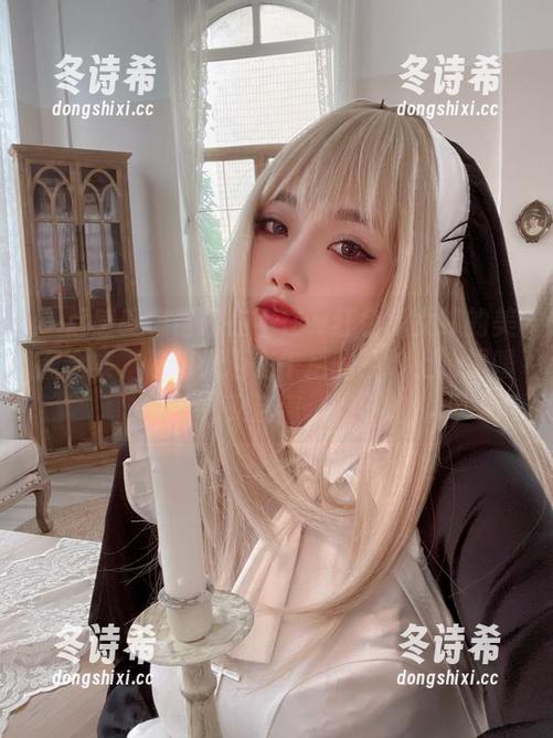 鬼畜瑶在不在w 一起感受鬼畜瑶在不在w红色兔女郎的美图合集,像阳光洒在午后的轻纱上,温暖又迷离。