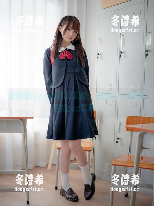 魔物喵nigisa再次发威：美腿让人血脉喷张的cos写真！